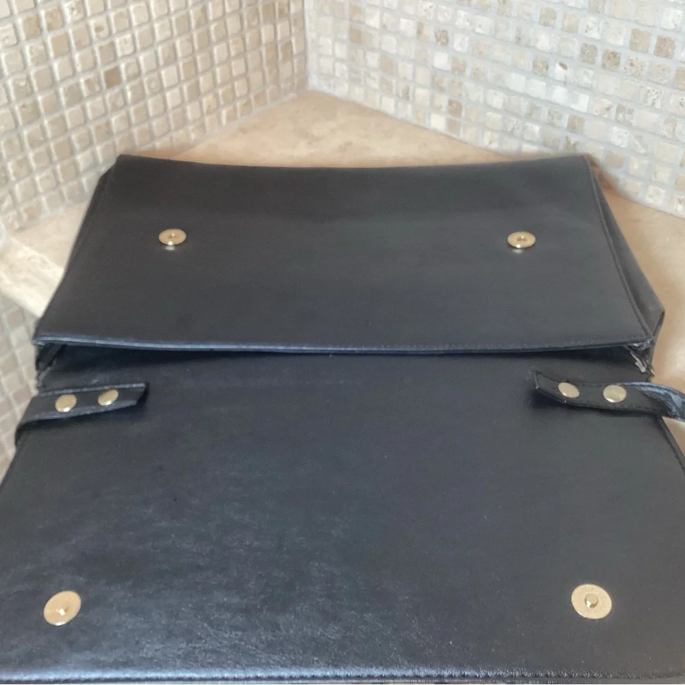 LAPTOPS/IPADS/LEGAL DOCUMENTS THIN SHOULDER BAG 15” x 10” BlK/LEOPARD PRINT